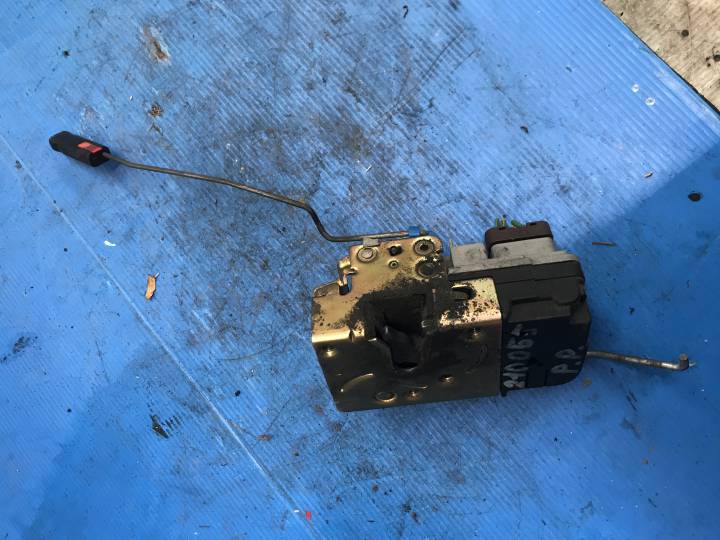 Centrální zámek dveří pravý přední - CITROEN - BERLINGO / BERLINGO FIRST karoserie (M_)