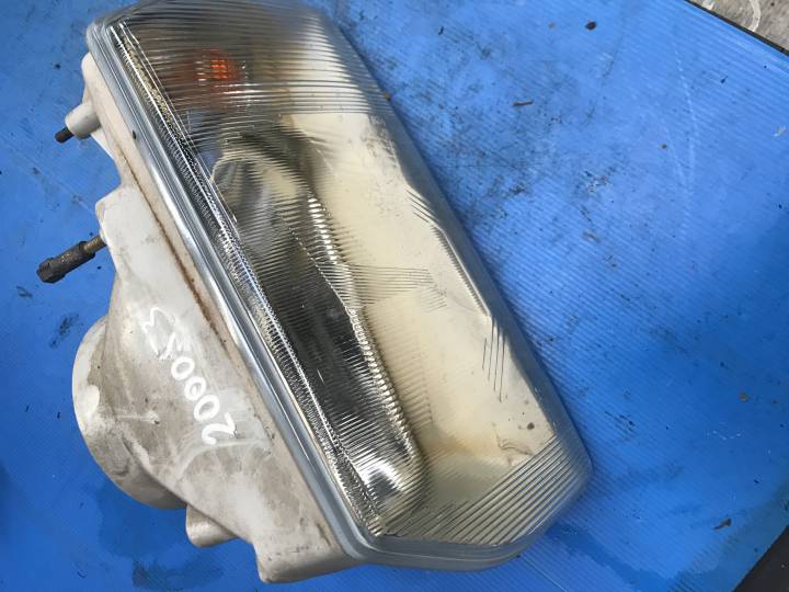 Levé přední světlo - ŠKODA - FAVORIT (781)