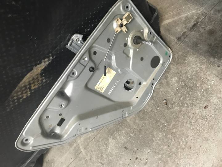 Manuální stahování okna levé zadní - ŠKODA - FABIA I (6Y2)