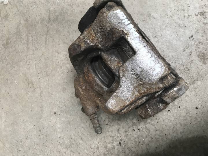 Třmen - FORD - MONDEO IV combi (BA7)