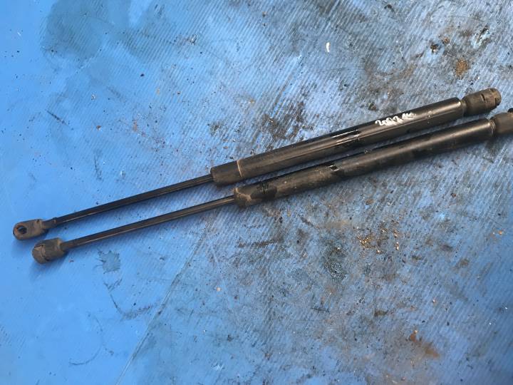 Vzpěry kapoty - DAEWOO - NUBIRA combi (KLAJ)