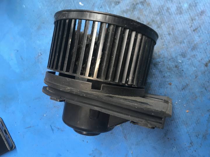 Ventilátor topení - ŠKODA - OCTAVIA I (1U2)