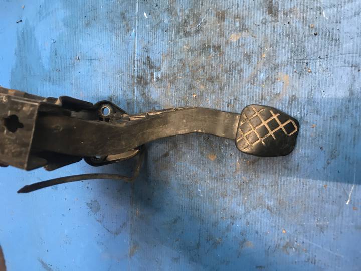 Brzdový pedál - ŠKODA - FABIA I (6Y2)