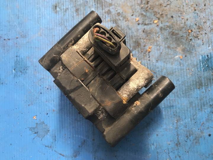 Zapalovací cívka - ŠKODA - OCTAVIA I (1U2)