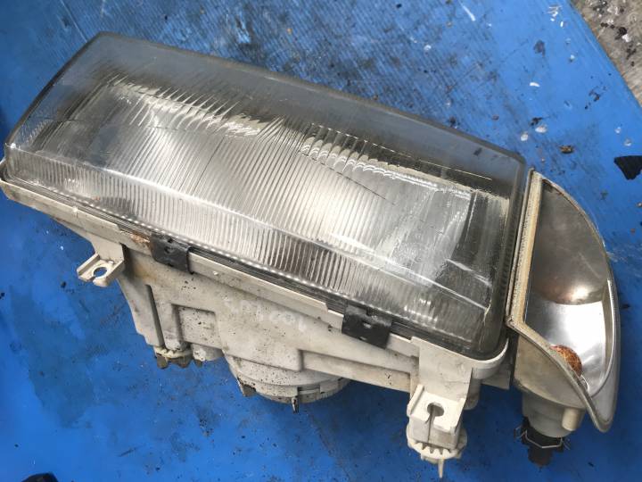 Pravé přední světlo - ŠKODA - FELICIA II (6U1)