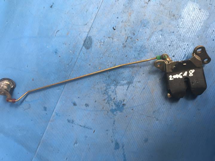 Zámek kufru - TOYOTA - COROLLA (_E11_)