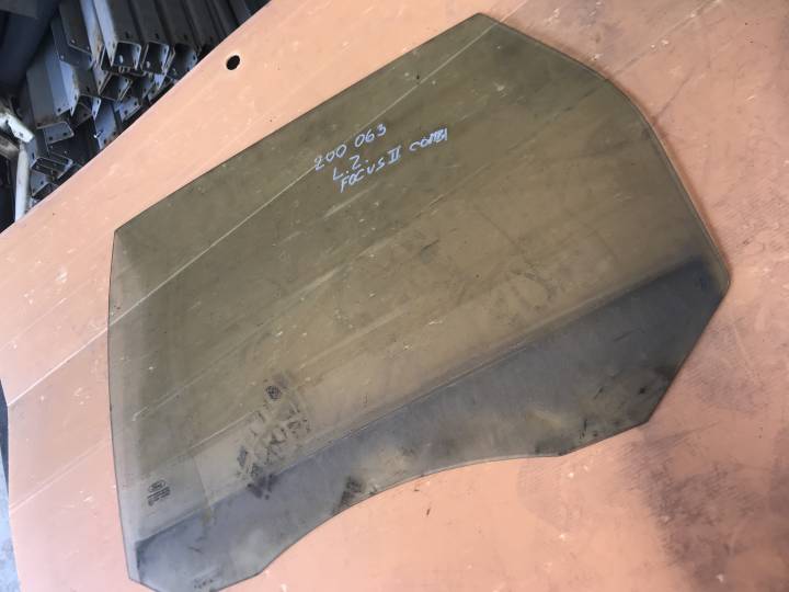 Levé zadní sklo - FORD - MONDEO III combi (BWY)