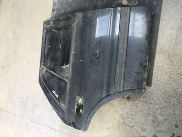 Pravé zadní dveře - OPEL - FRONTERA A Sport (U92)