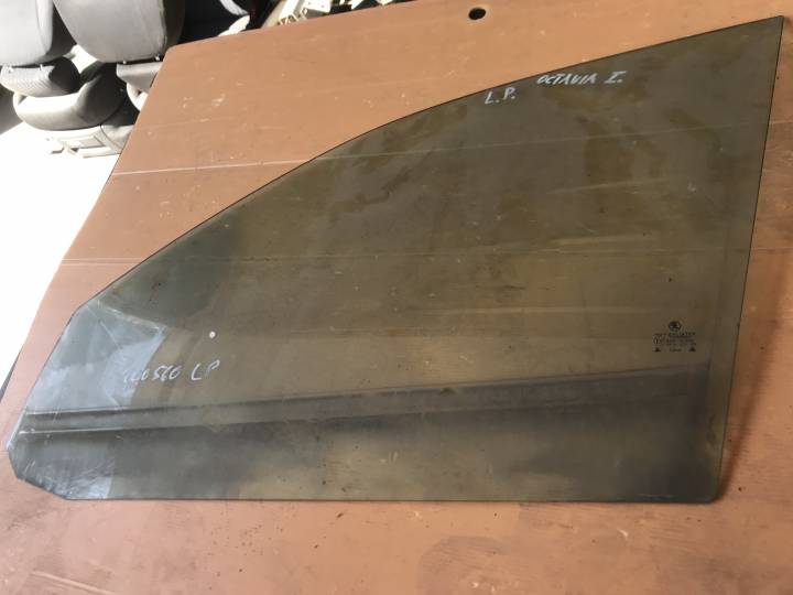 Levé přední sklo okno - ŠKODA - OCTAVIA I (1U2)