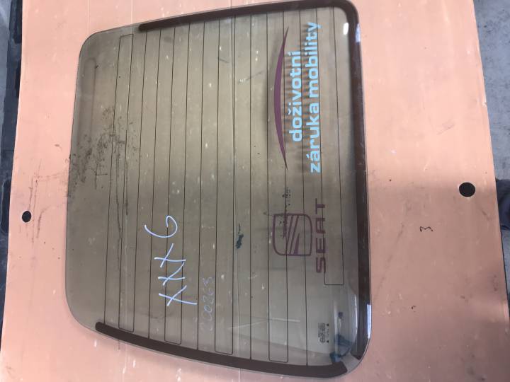 Levé zadní sklo - SEAT - INCA (6K9)