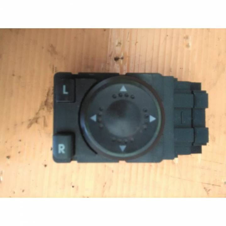 Ovládání nastavení zrcátek elektrické - VOLKSWAGEN - GOLF III combi (1H5)