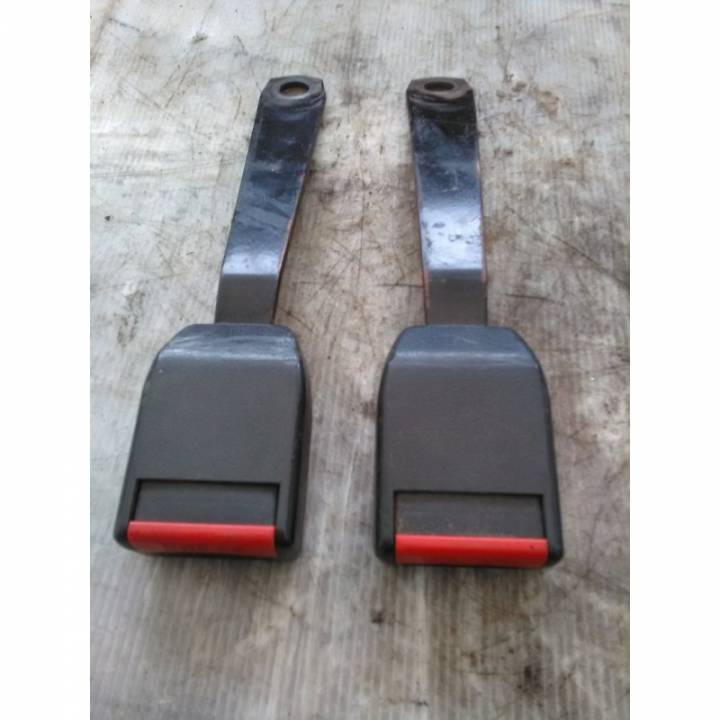 Přední úchyty bezpečnostních pásů 2ks. - ŠKODA - FAVORIT Forman (785)